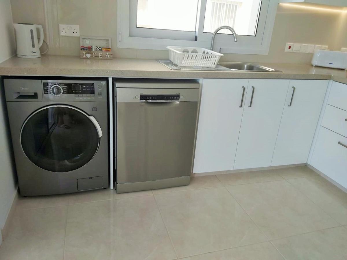 Dinglis Residences 31 Larnaca Extérieur photo